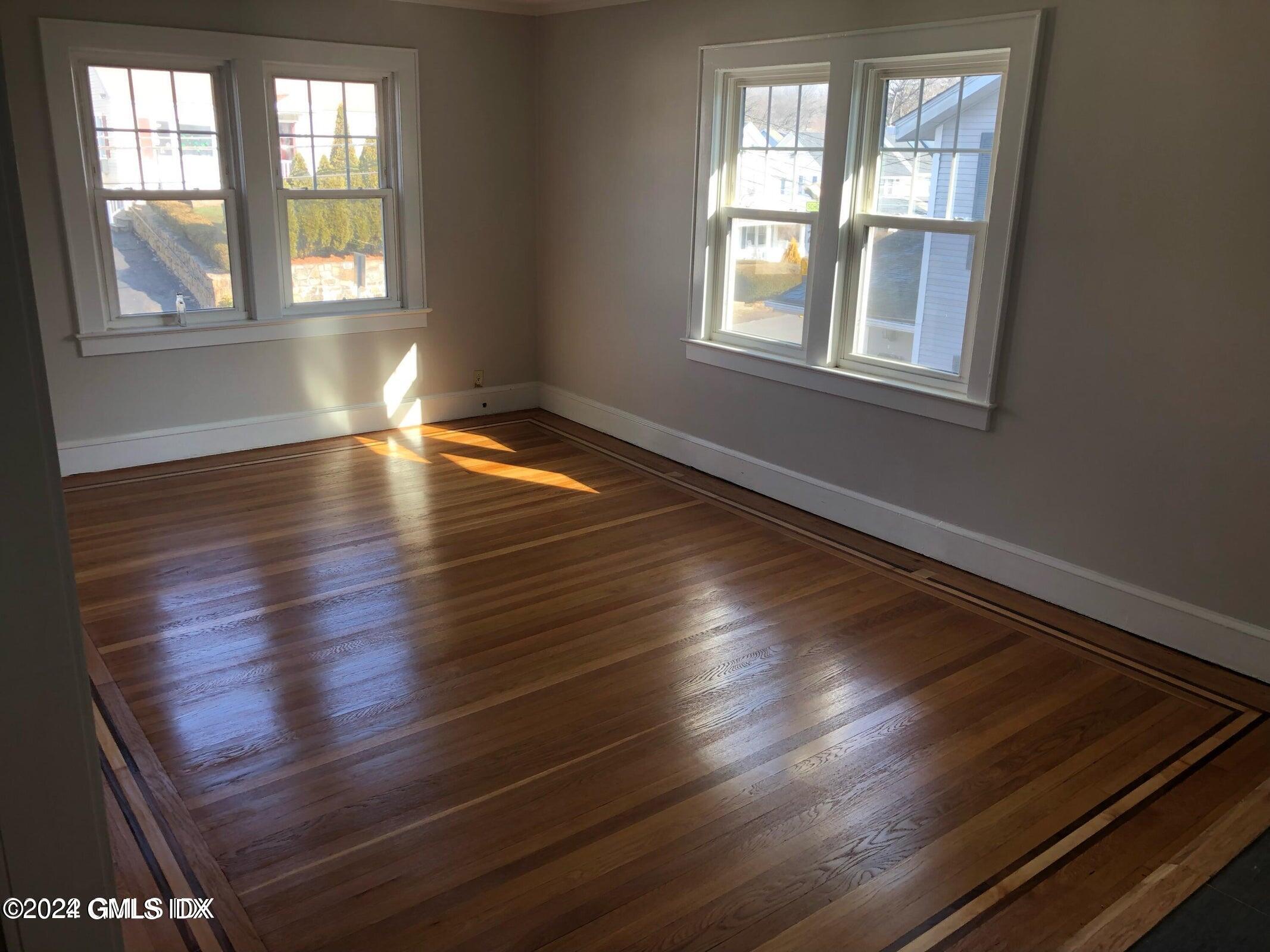 53 Richland Road, Right