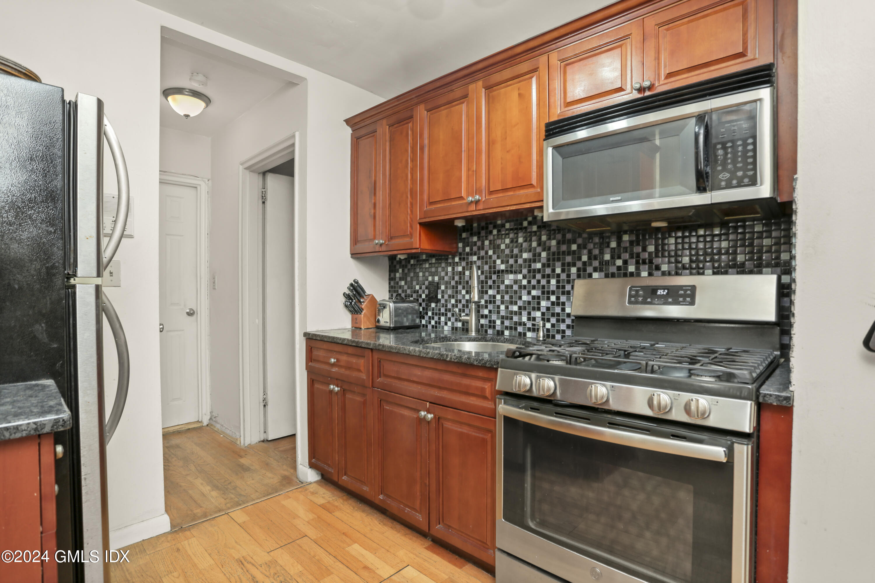 52 Lafayette Place, 3I