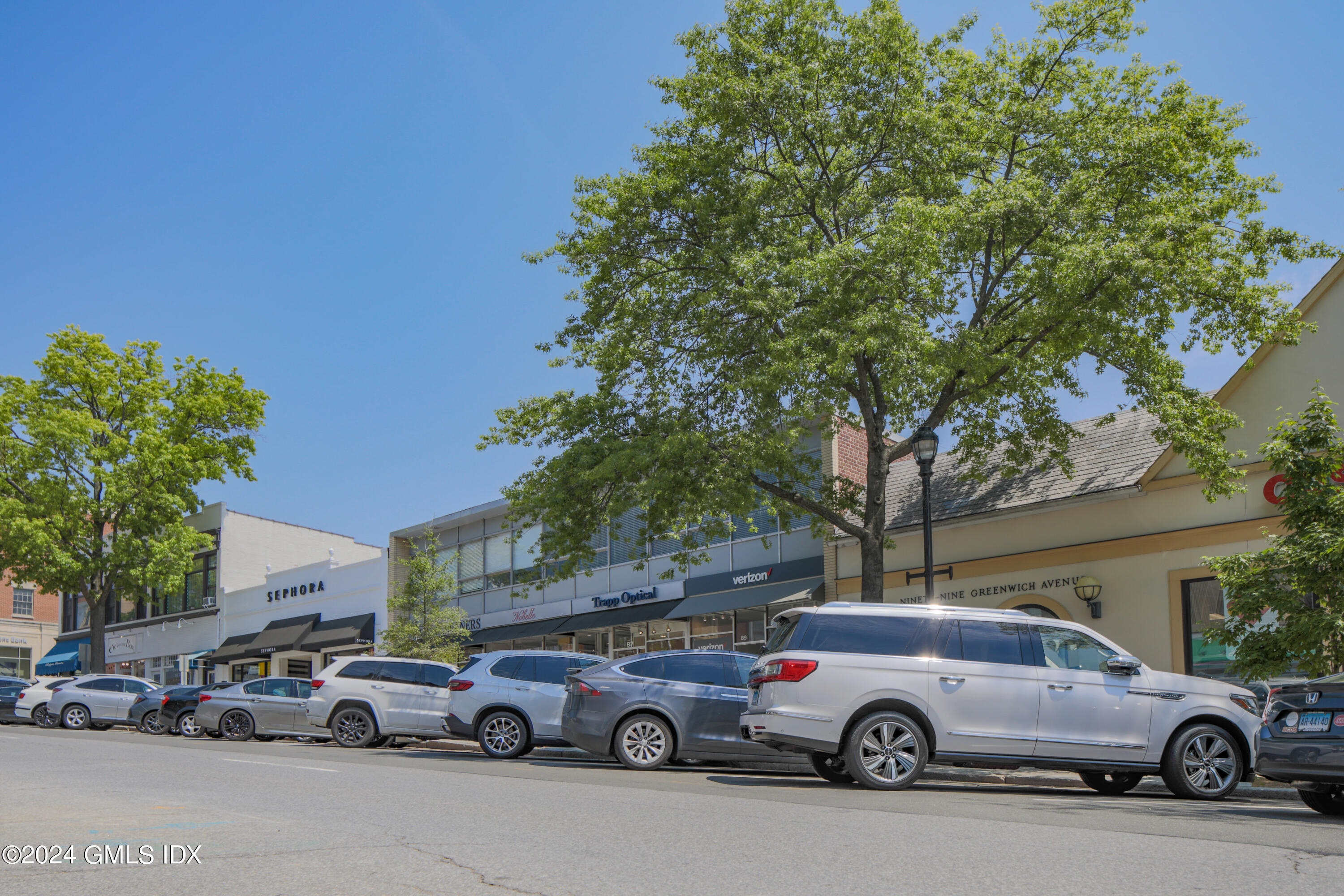 54 Greenwich Avenue Unit: 3rd Floor