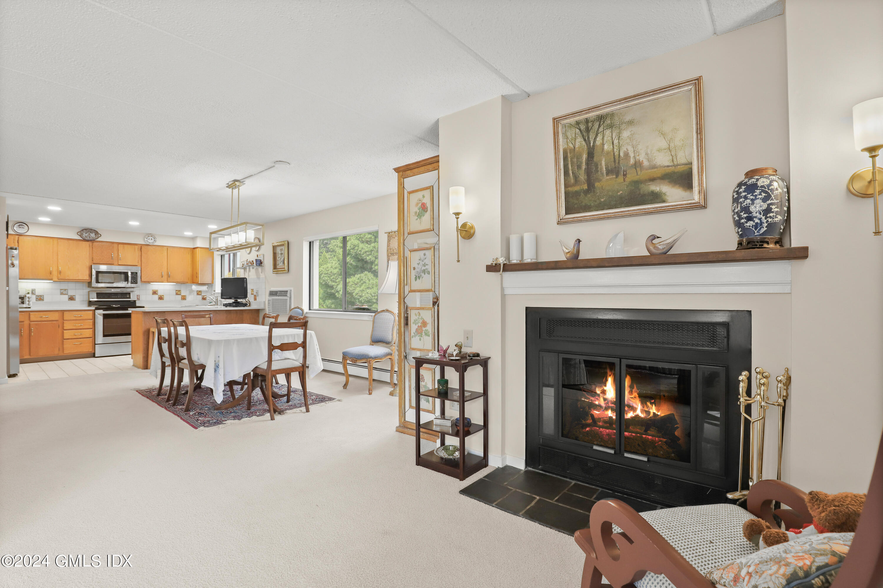 12 Glenville Street, 102