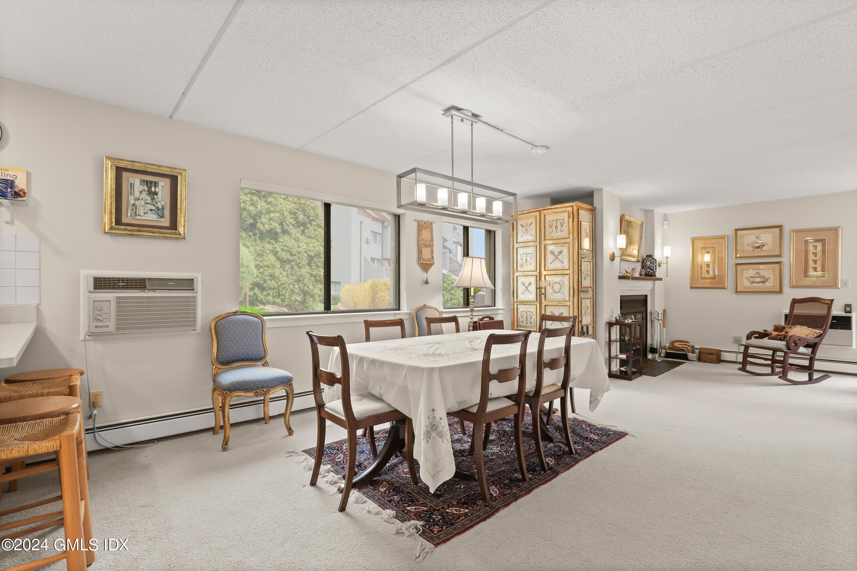 12 Glenville Street, 102