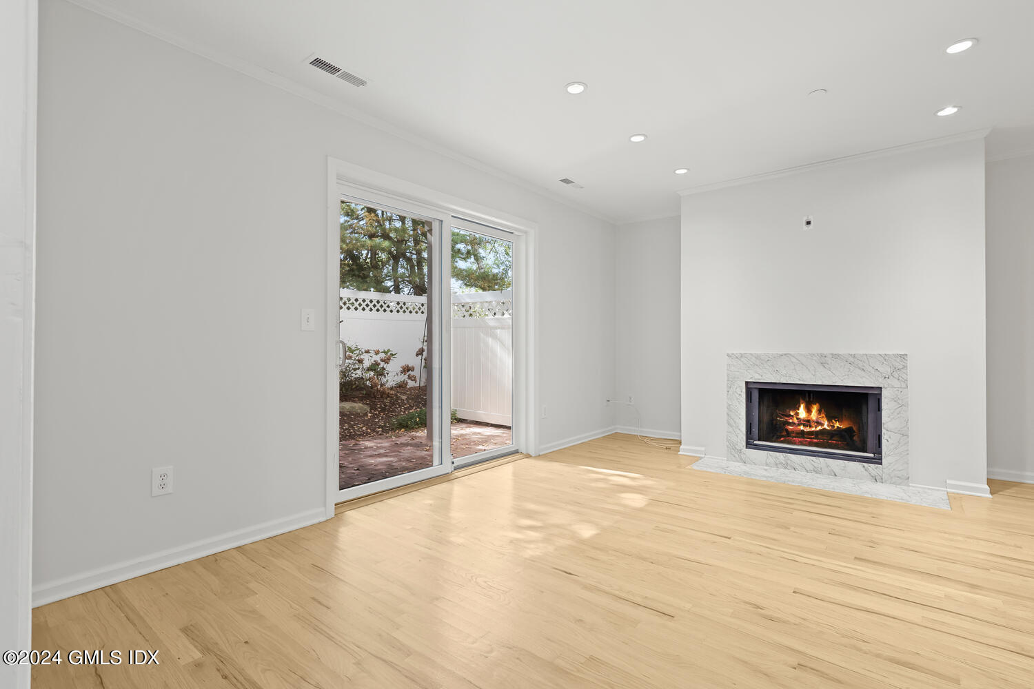 51 Forest Avenue, 80