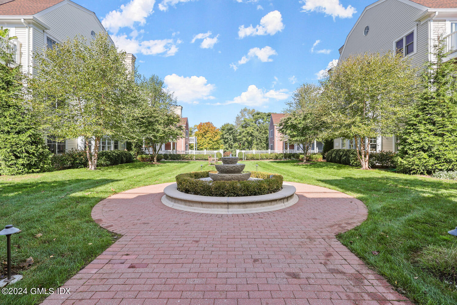 51 Forest Avenue, 80