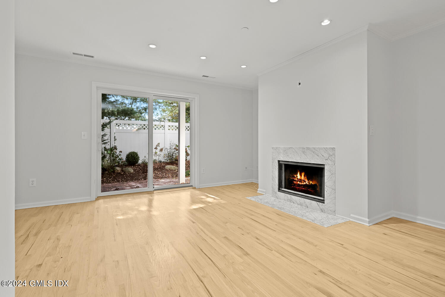 51 Forest Avenue, 80