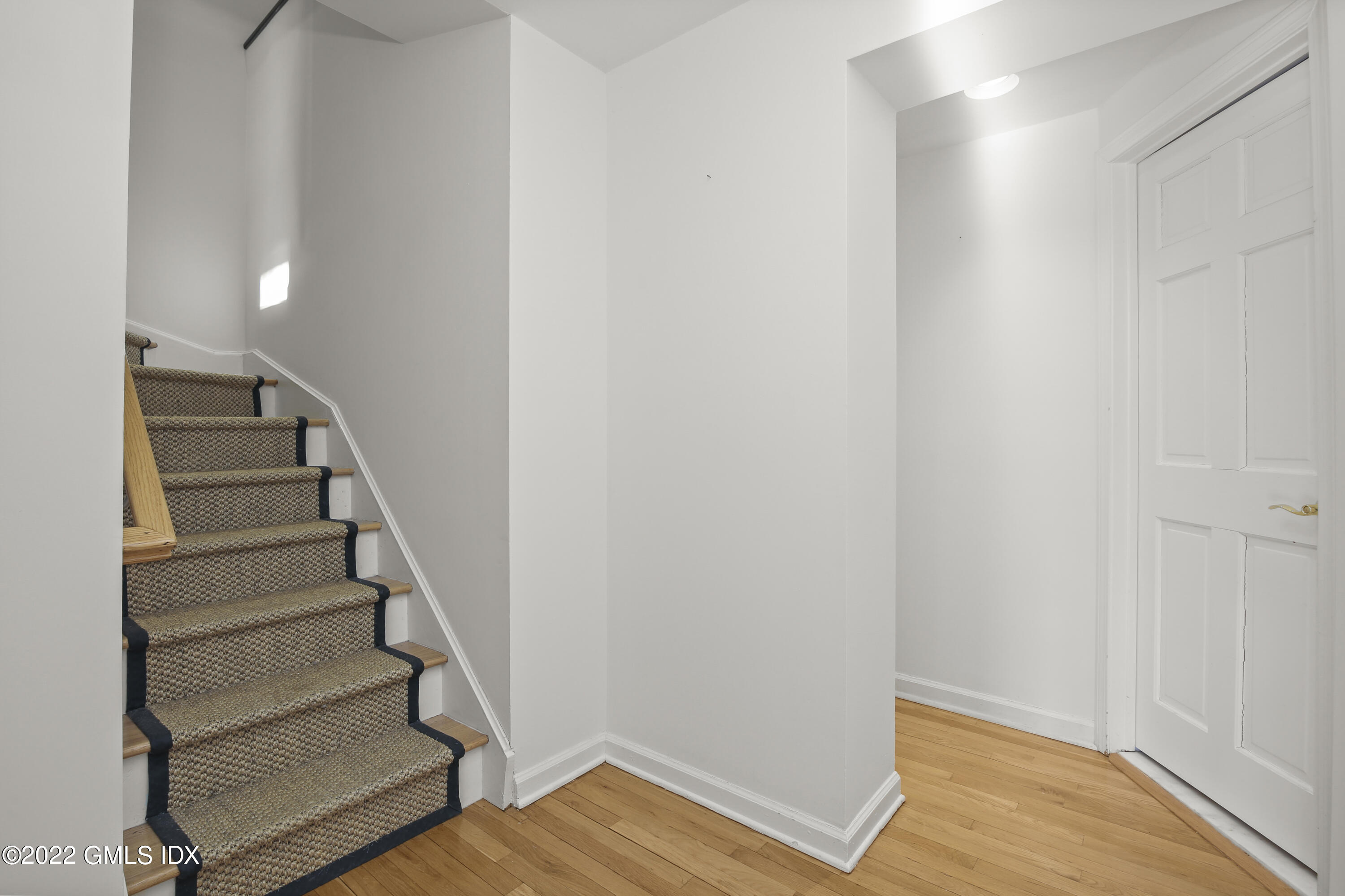 15 Lafayette Court, 1B