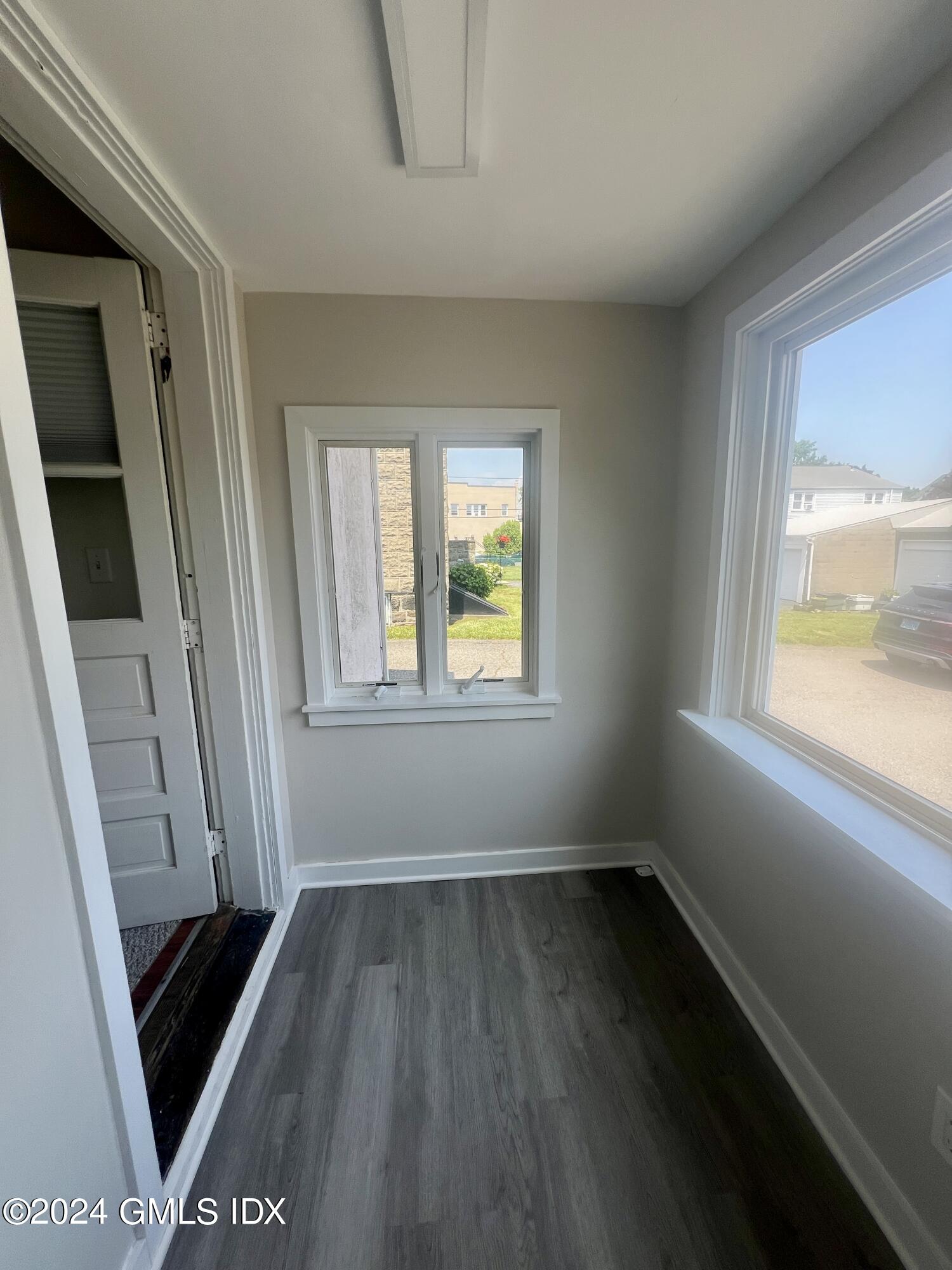 225 Hamilton Avenue, 1