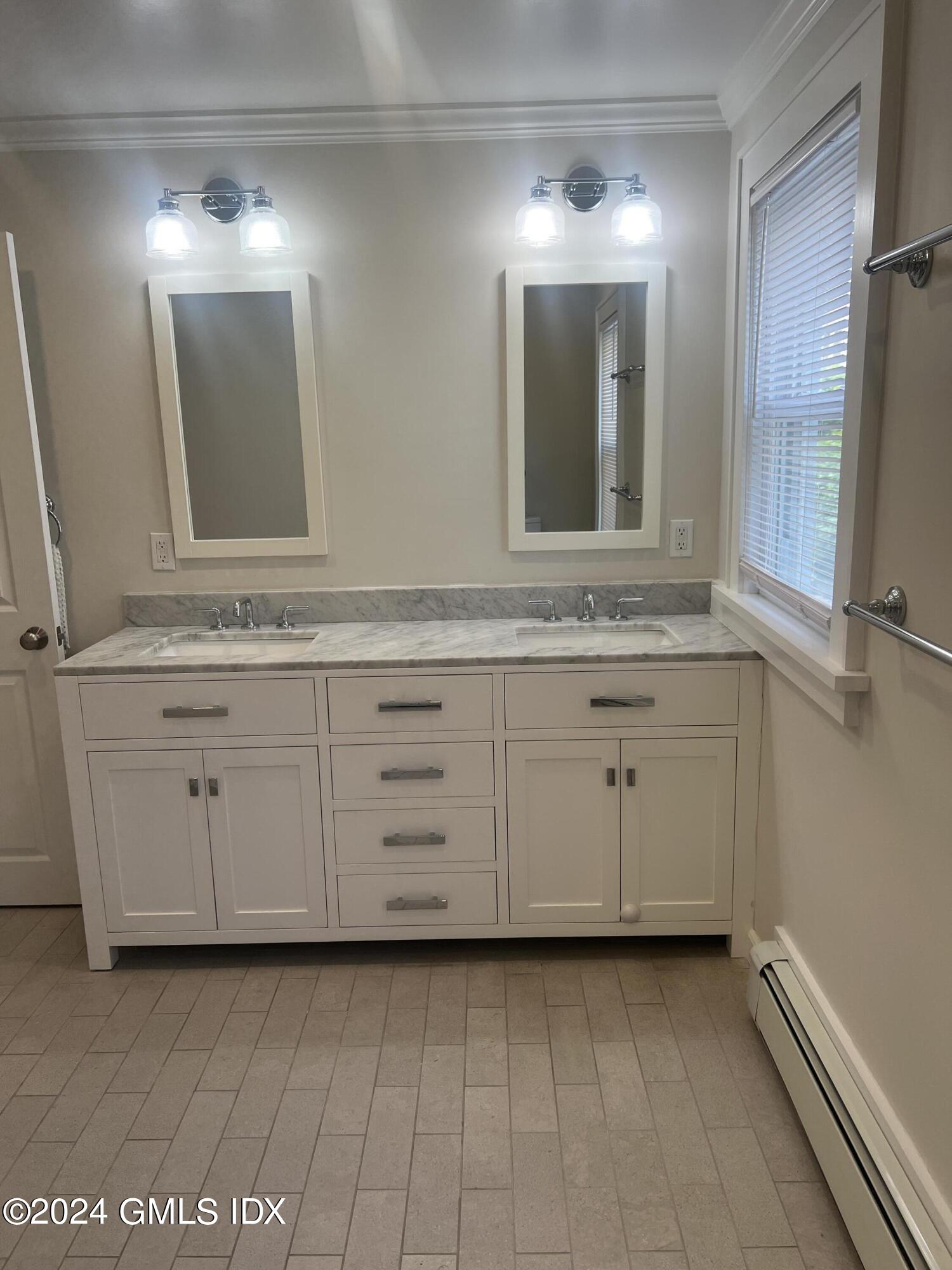 225 Hamilton Avenue, 1