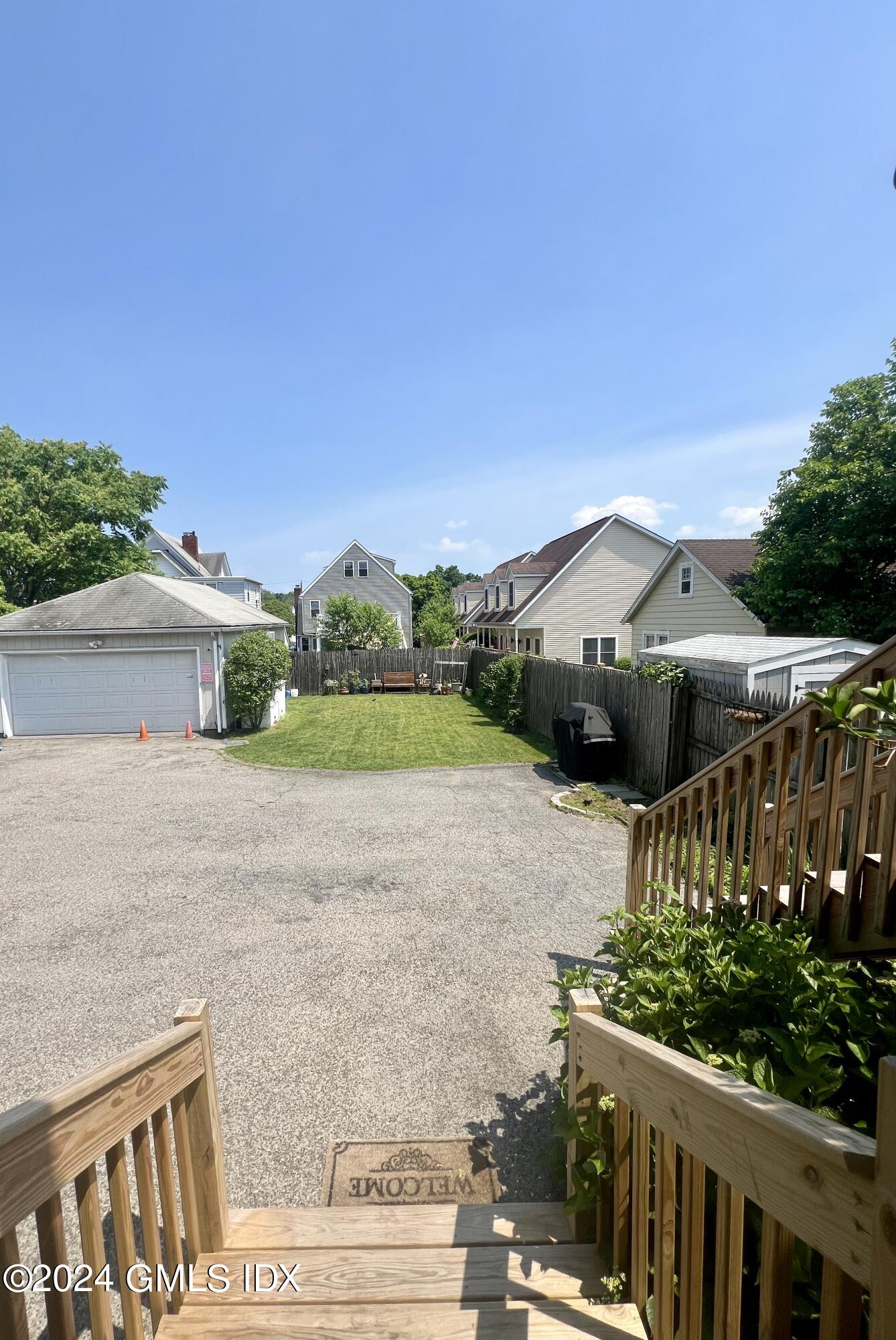 225 Hamilton Avenue, 1