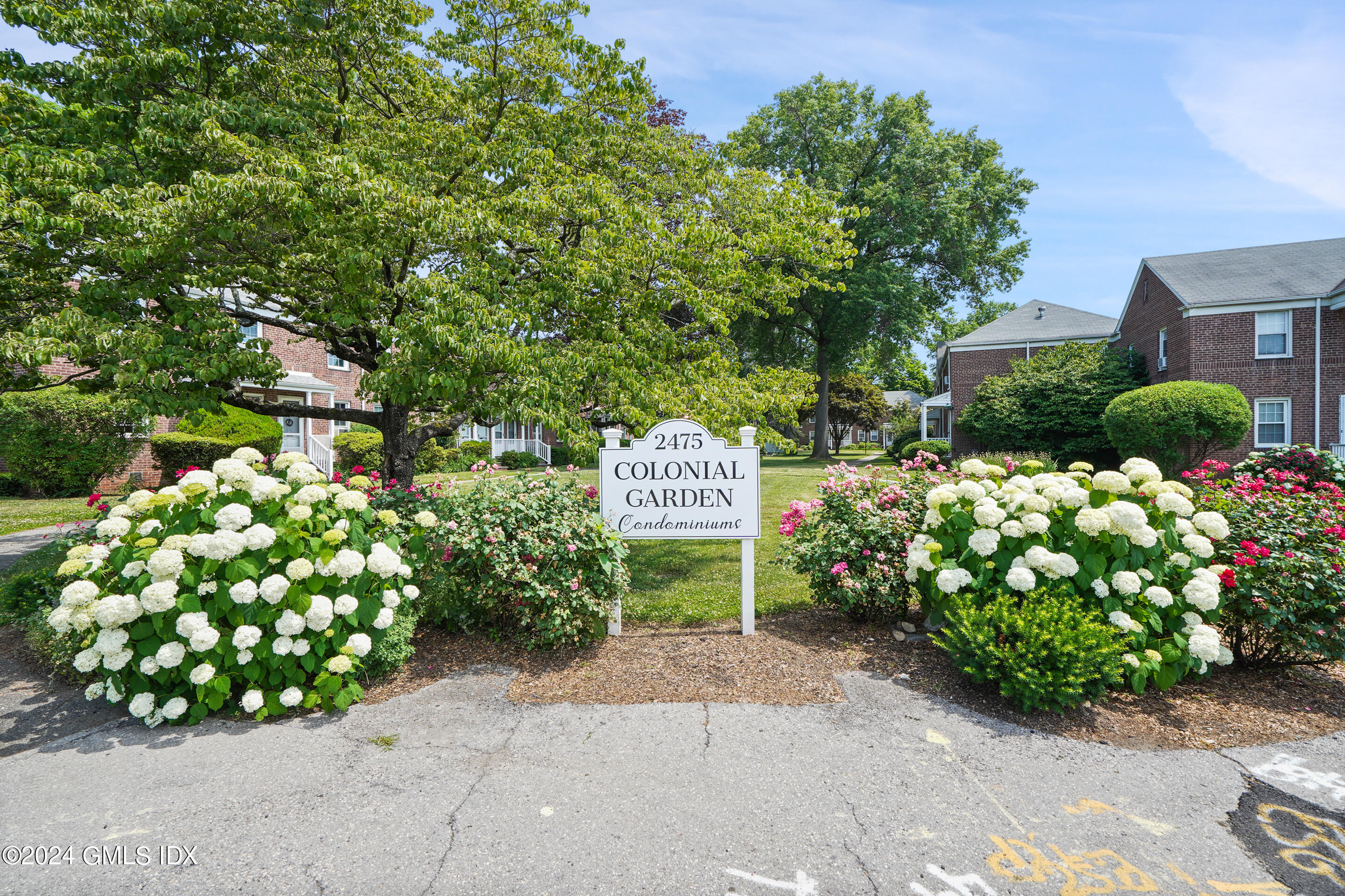 2475 Summer Street, 1K