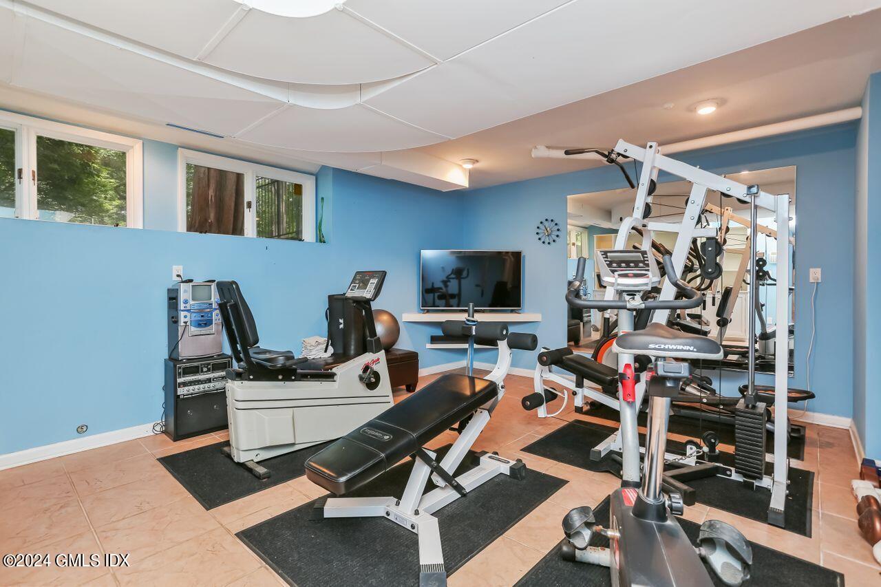 64 Londonderry Drive