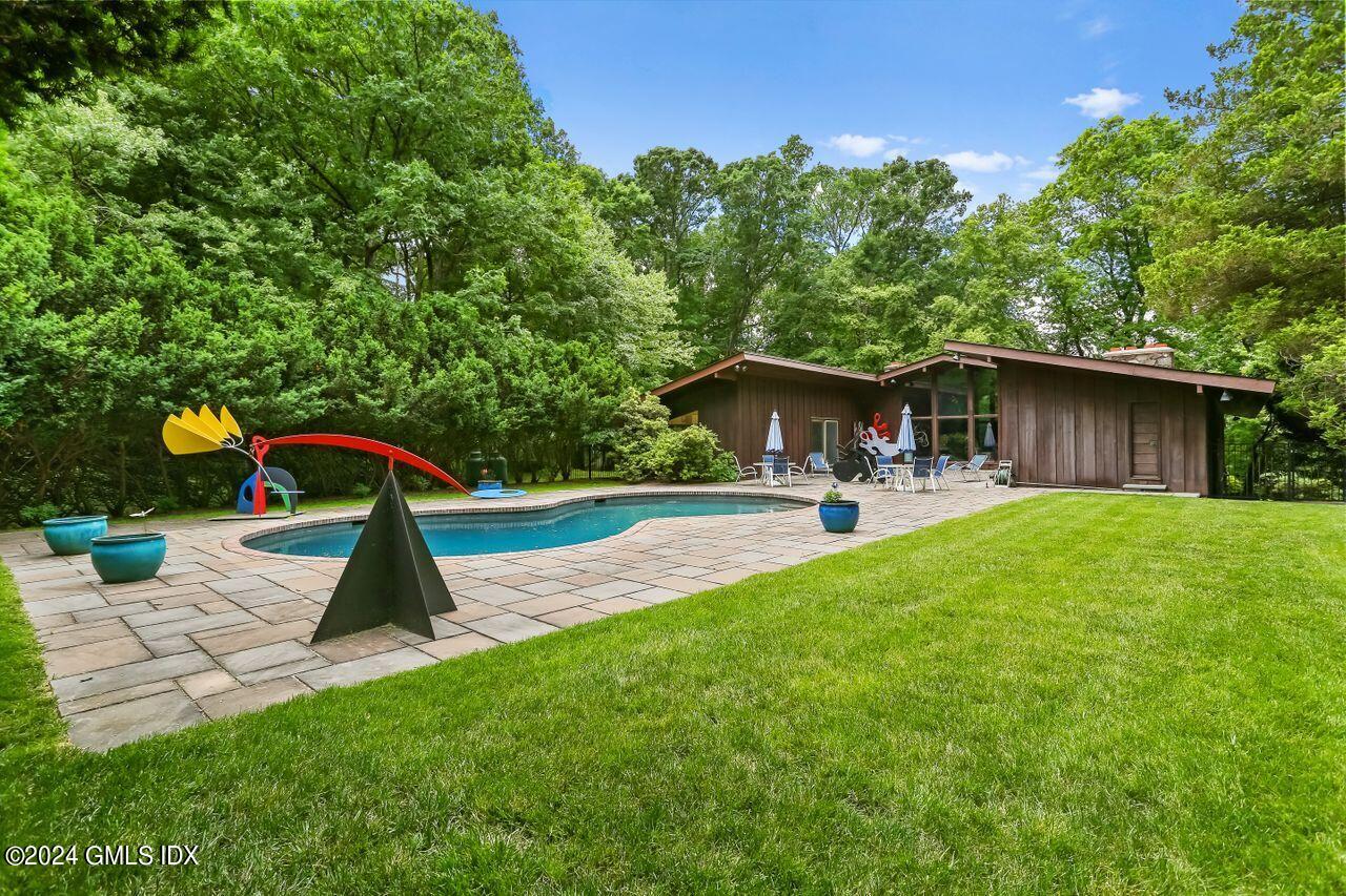 64 Londonderry Drive