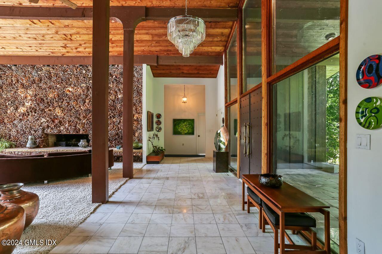 64 Londonderry Drive