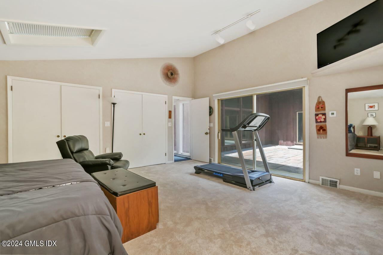 64 Londonderry Drive