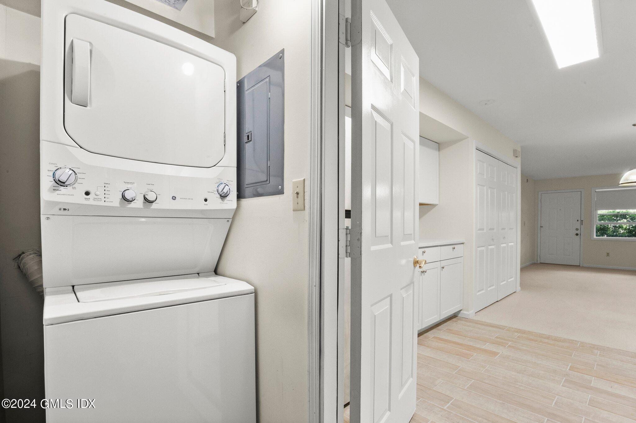 351 Pemberwick Road, 109