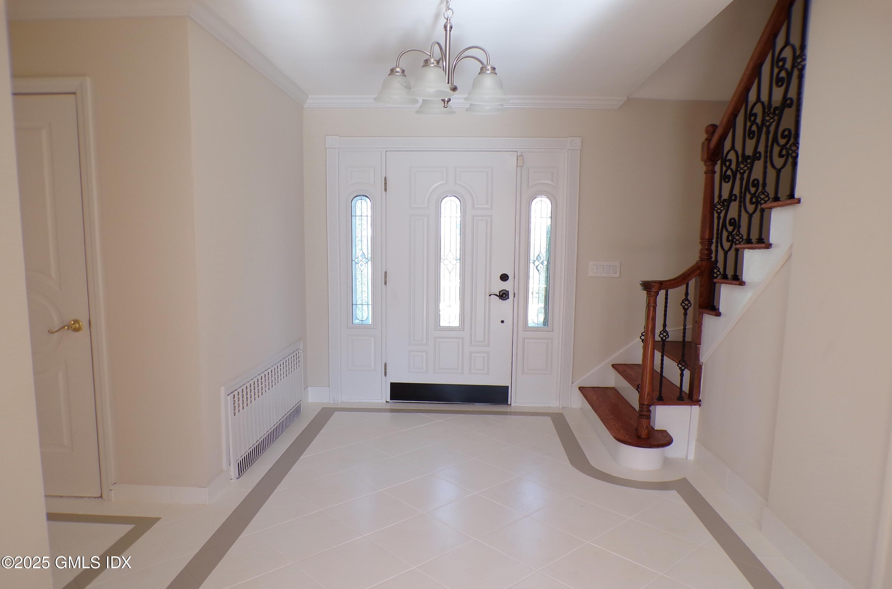 53 Stonehedge Drive South