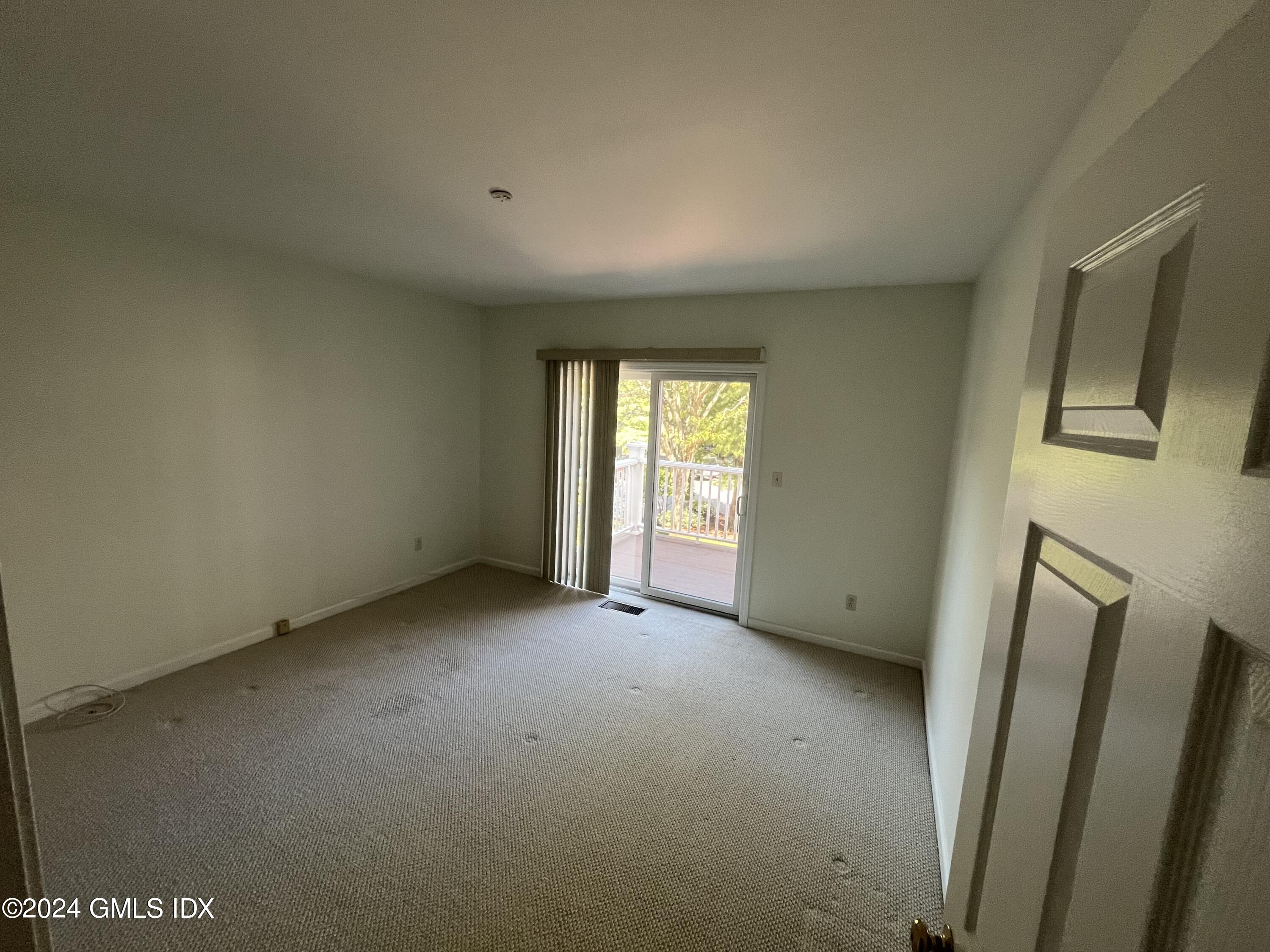 51 Forest Avenue, 19