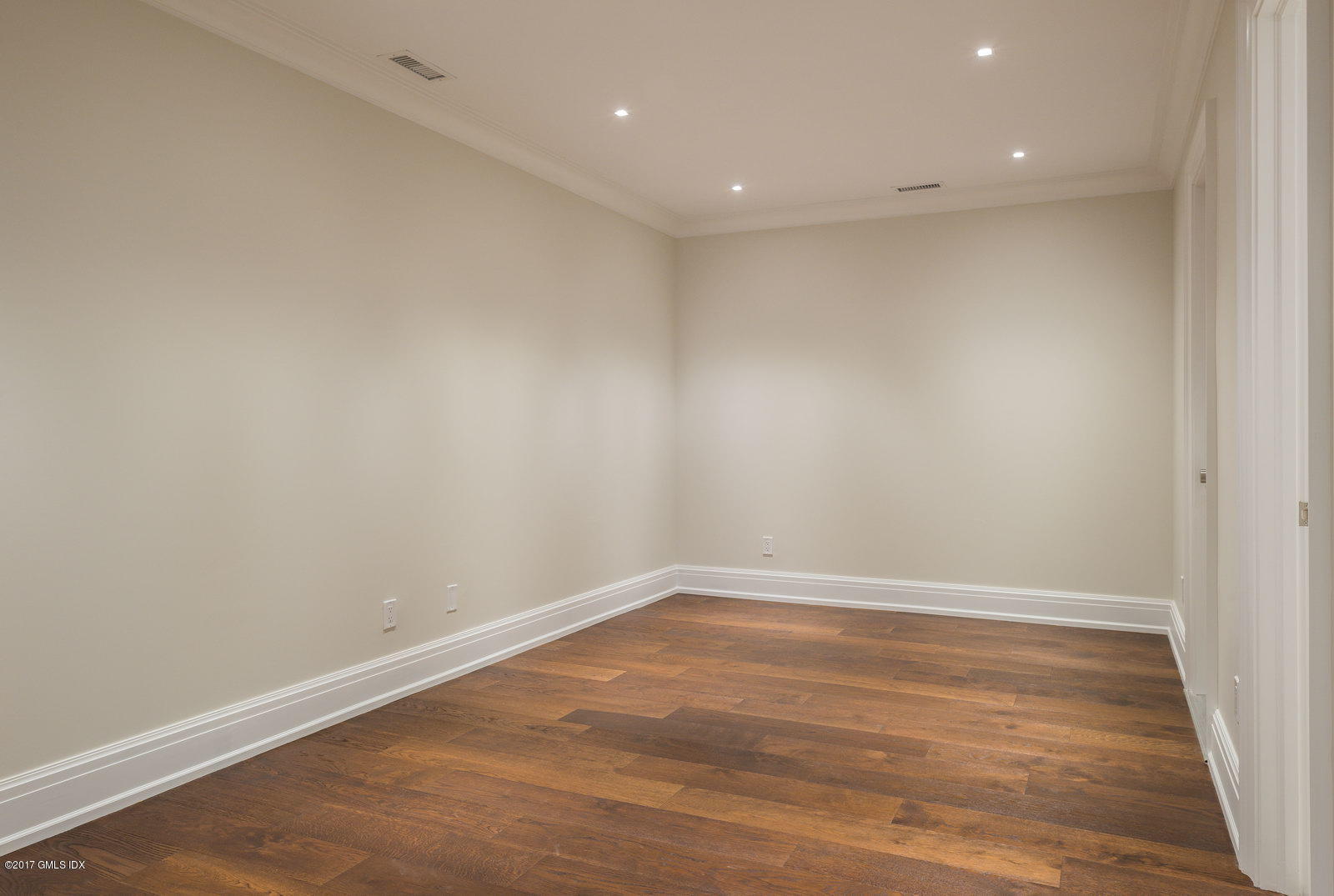 111 Mason Street, 2B