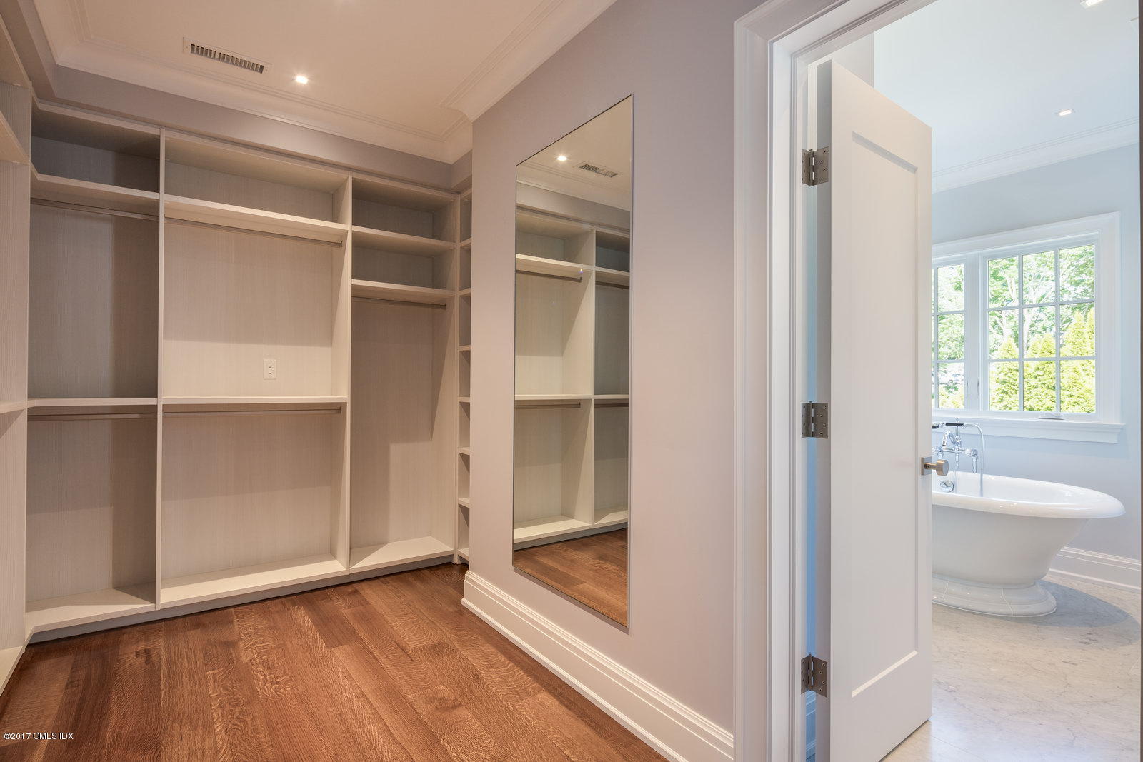 111 Mason Street, 2B