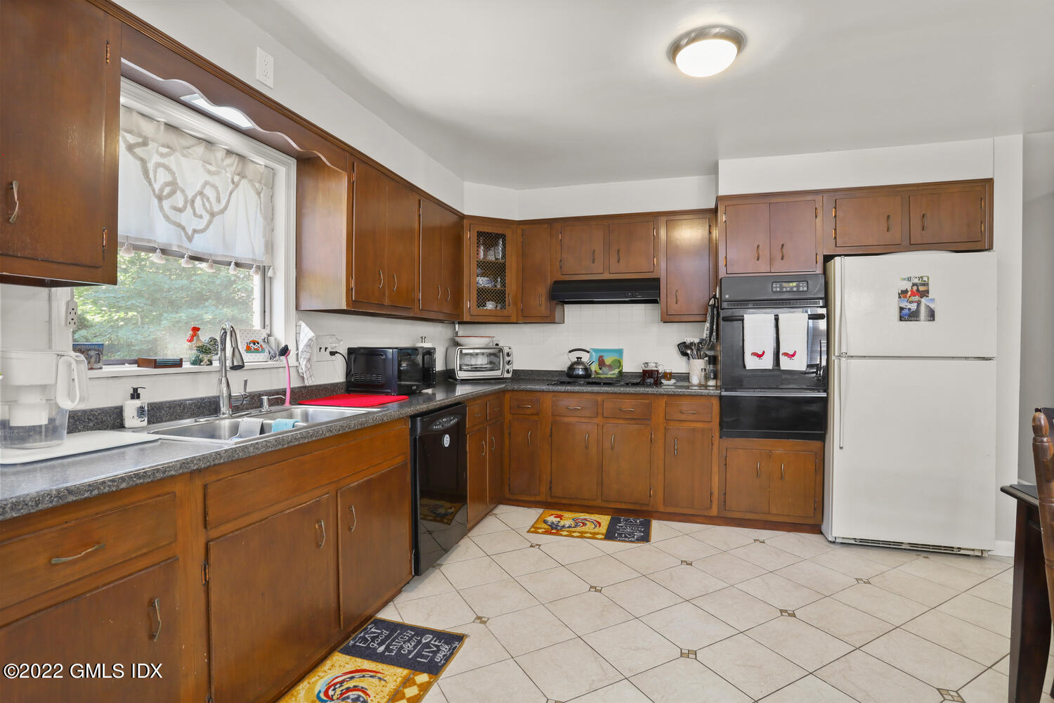 74 Byram Terrace Drive, 1