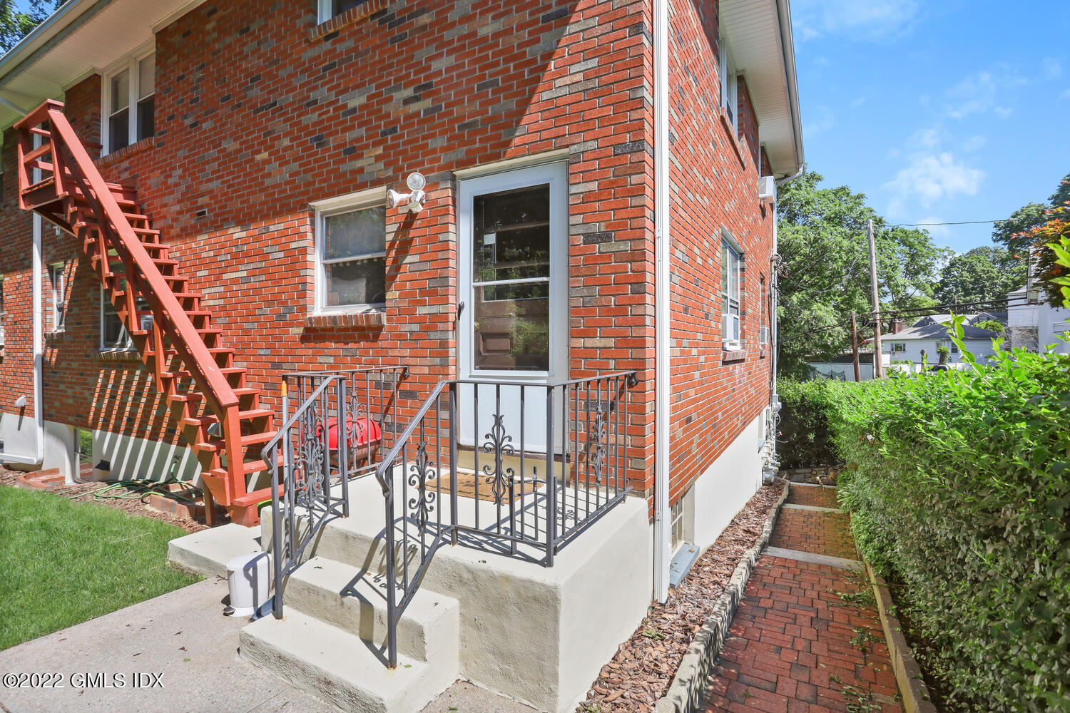 74 Byram Terrace Drive, 1