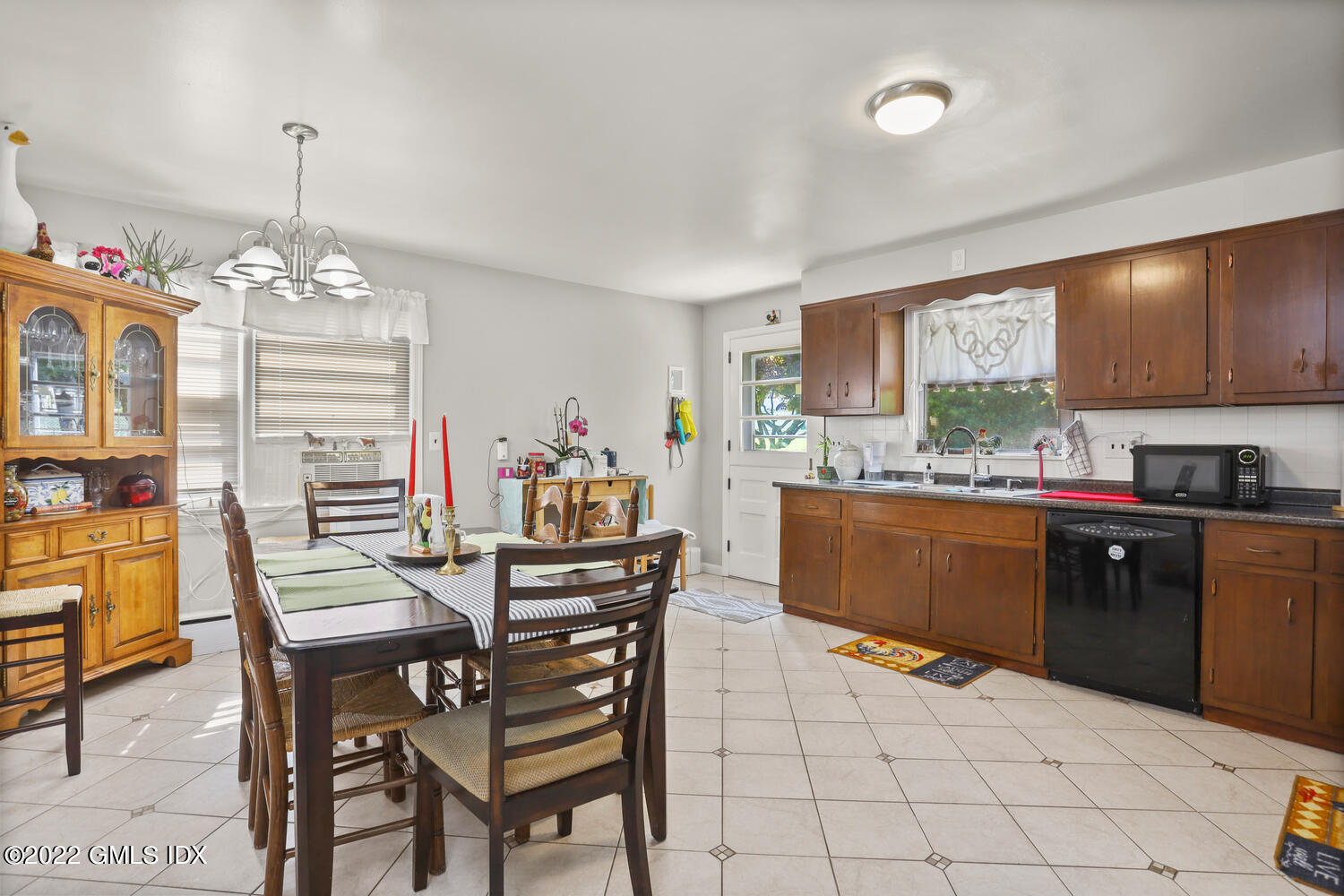 74 Byram Terrace Drive, 1