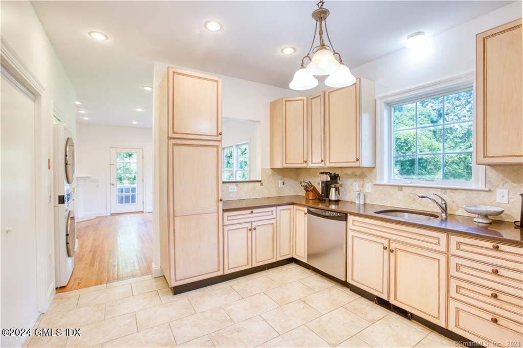 22 Hollow Wood Lane, A