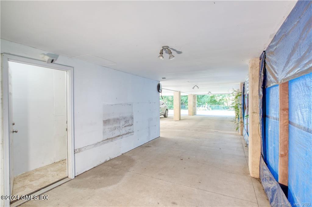 22 Hollow Wood Lane, A