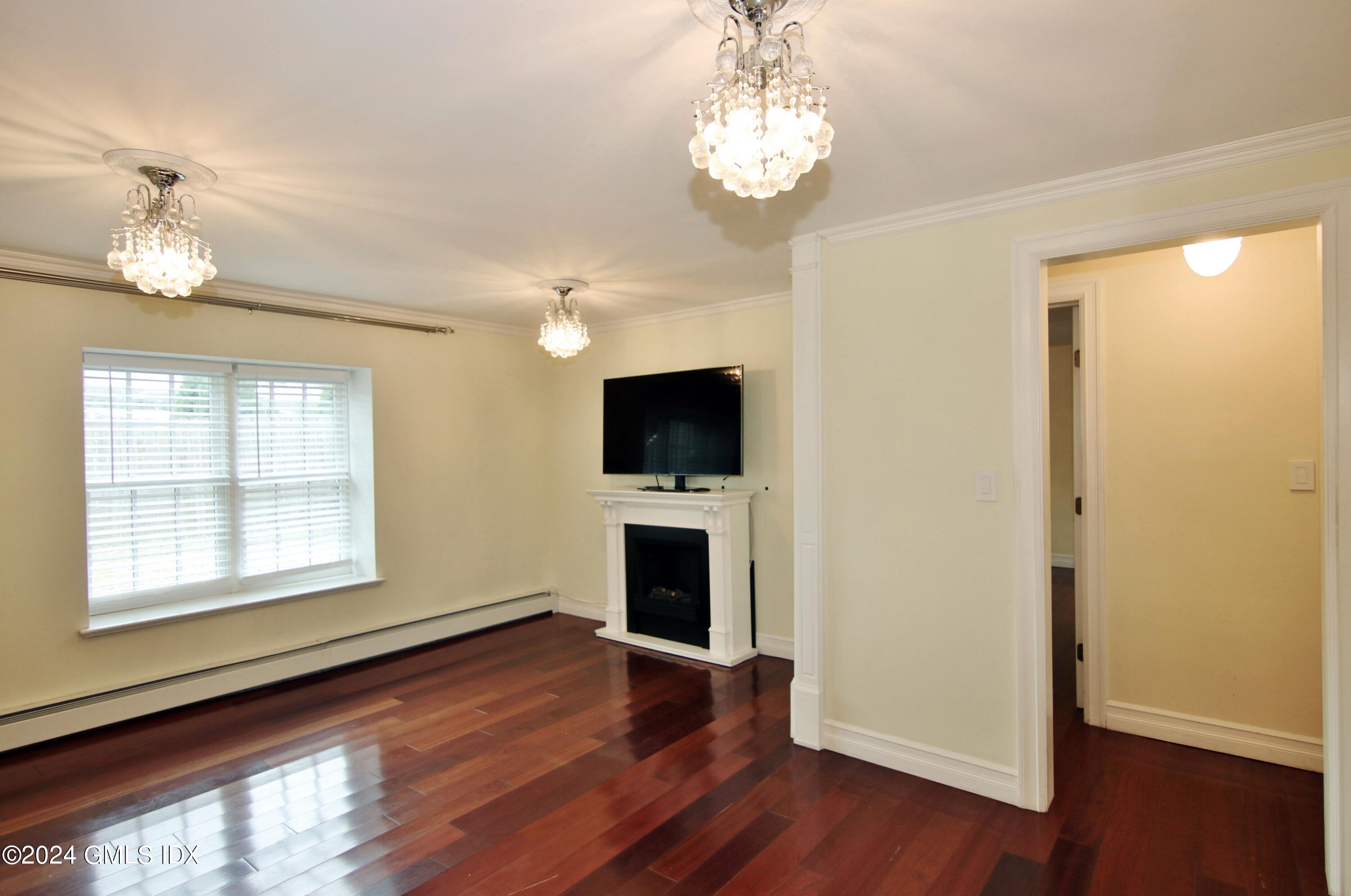 4 Sheep Hill Road, A