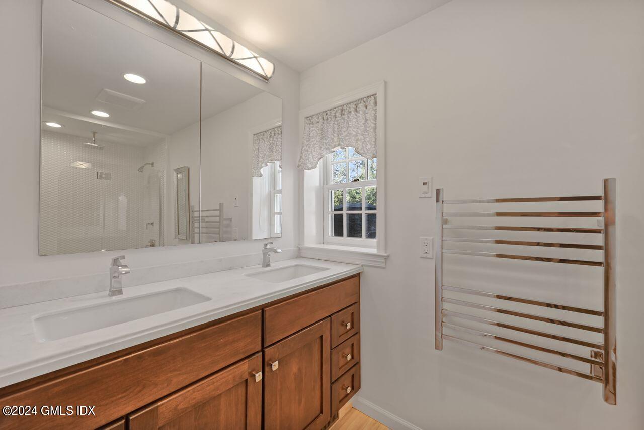 12 Cross Ridge Drive