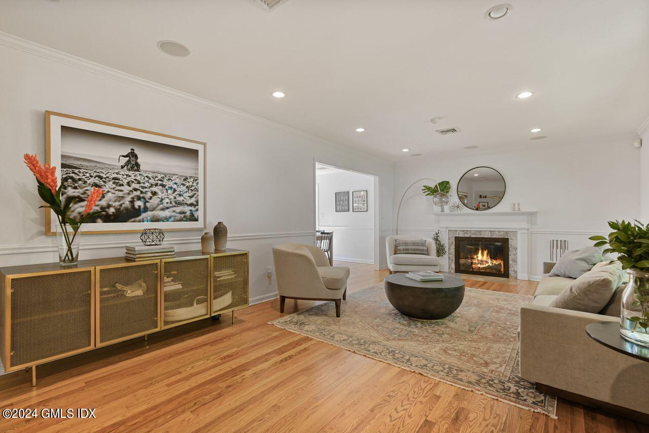 12 Cross Ridge Drive