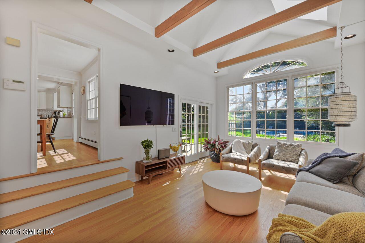 12 Cross Ridge Drive