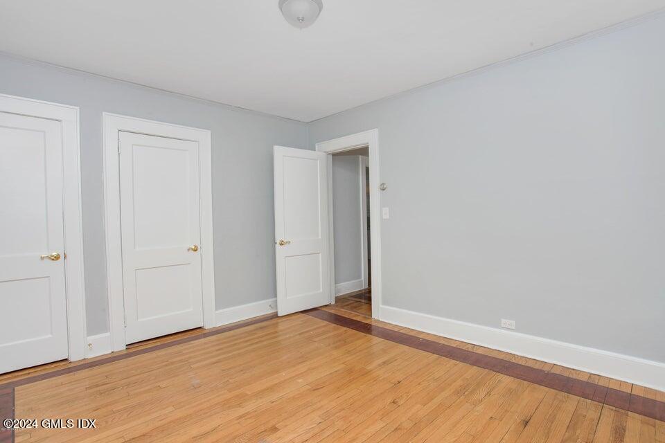 34 Alexander Street, 1