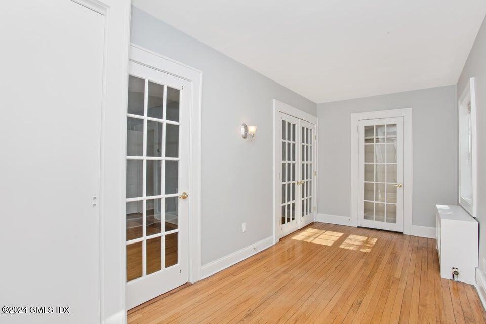 34 Alexander Street, 1