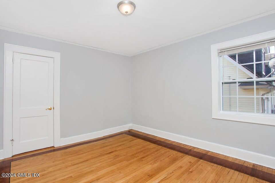 34 Alexander Street, 1