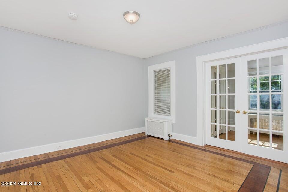 34 Alexander Street, 1