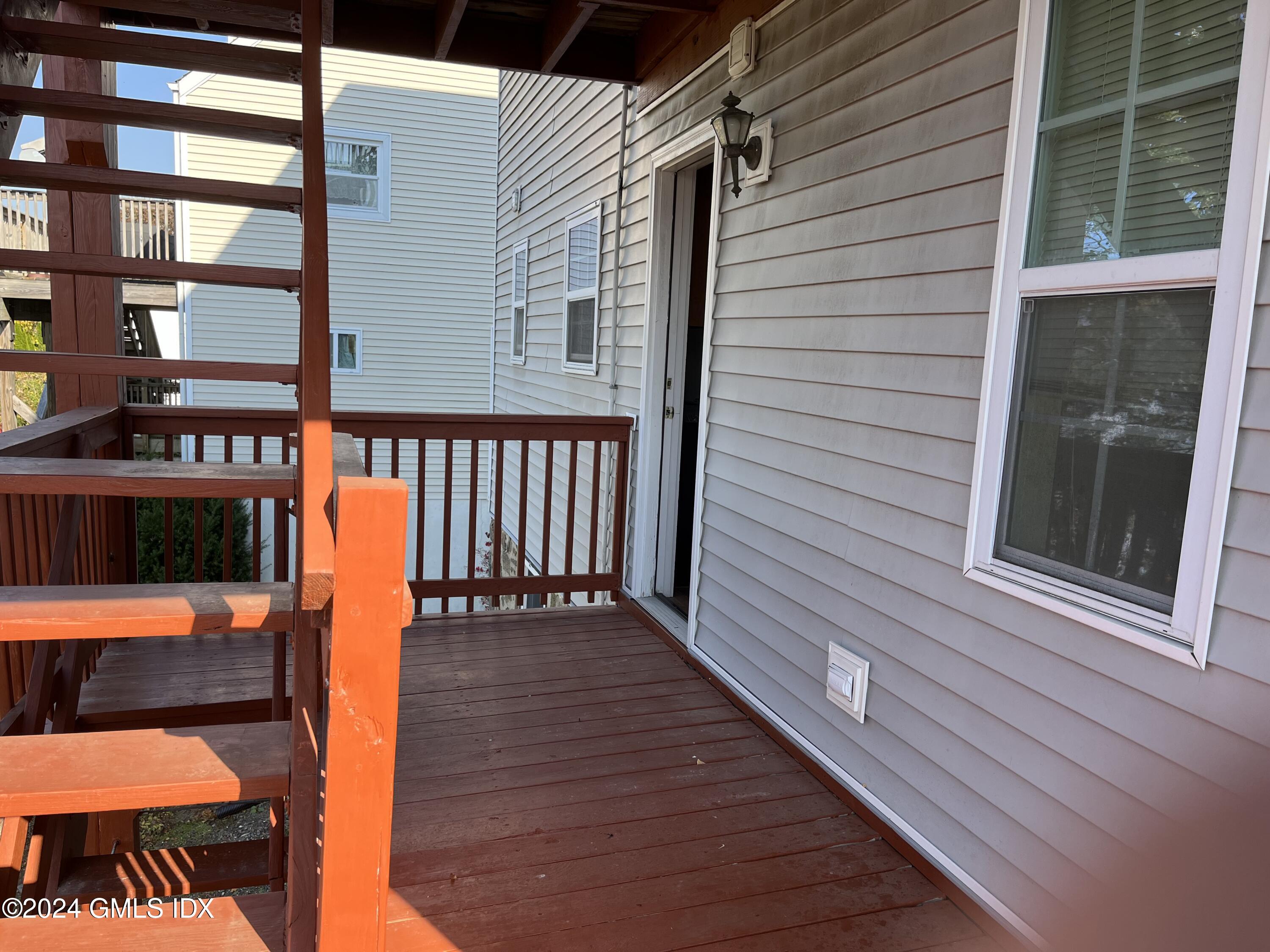 34 Alexander Street, 1