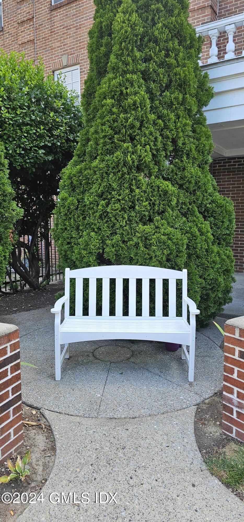 59 Courtland Avenue, 2L