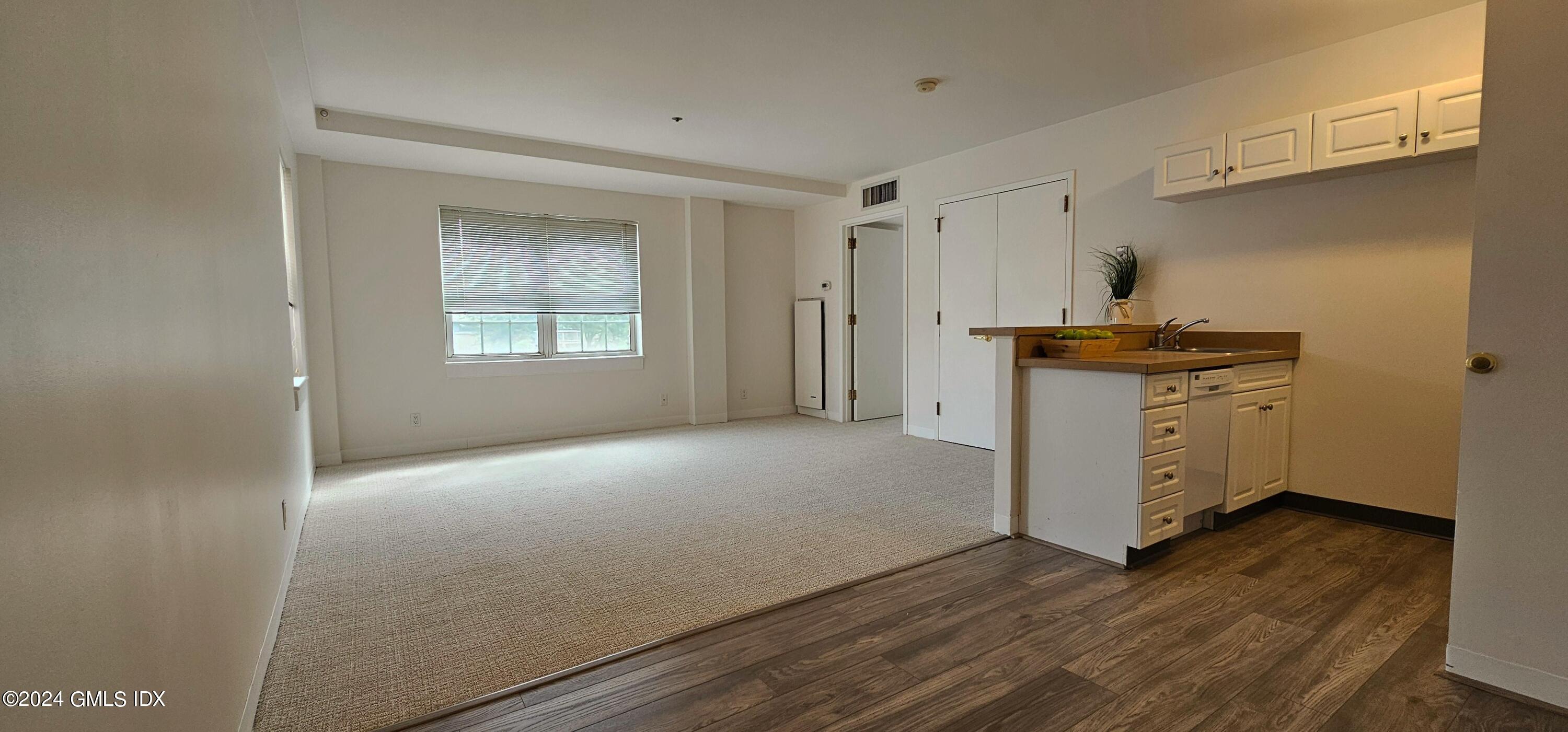 59 Courtland Avenue, 2L