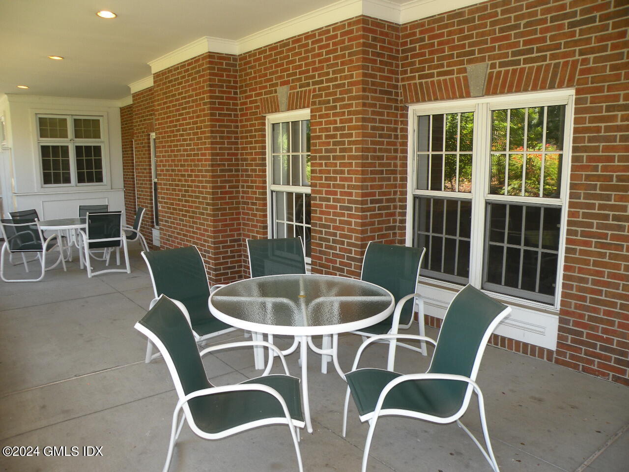 59 Courtland Avenue, 2L