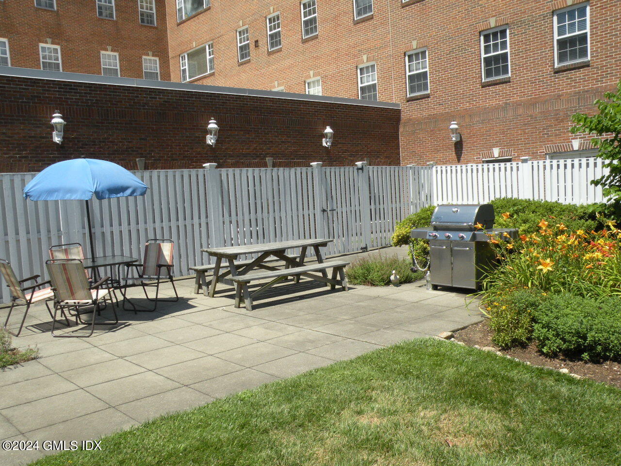 59 Courtland Avenue, 2L