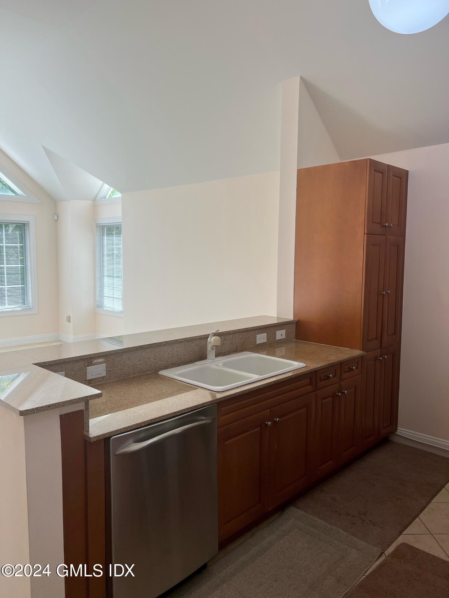 2 Homestead Lane, 406