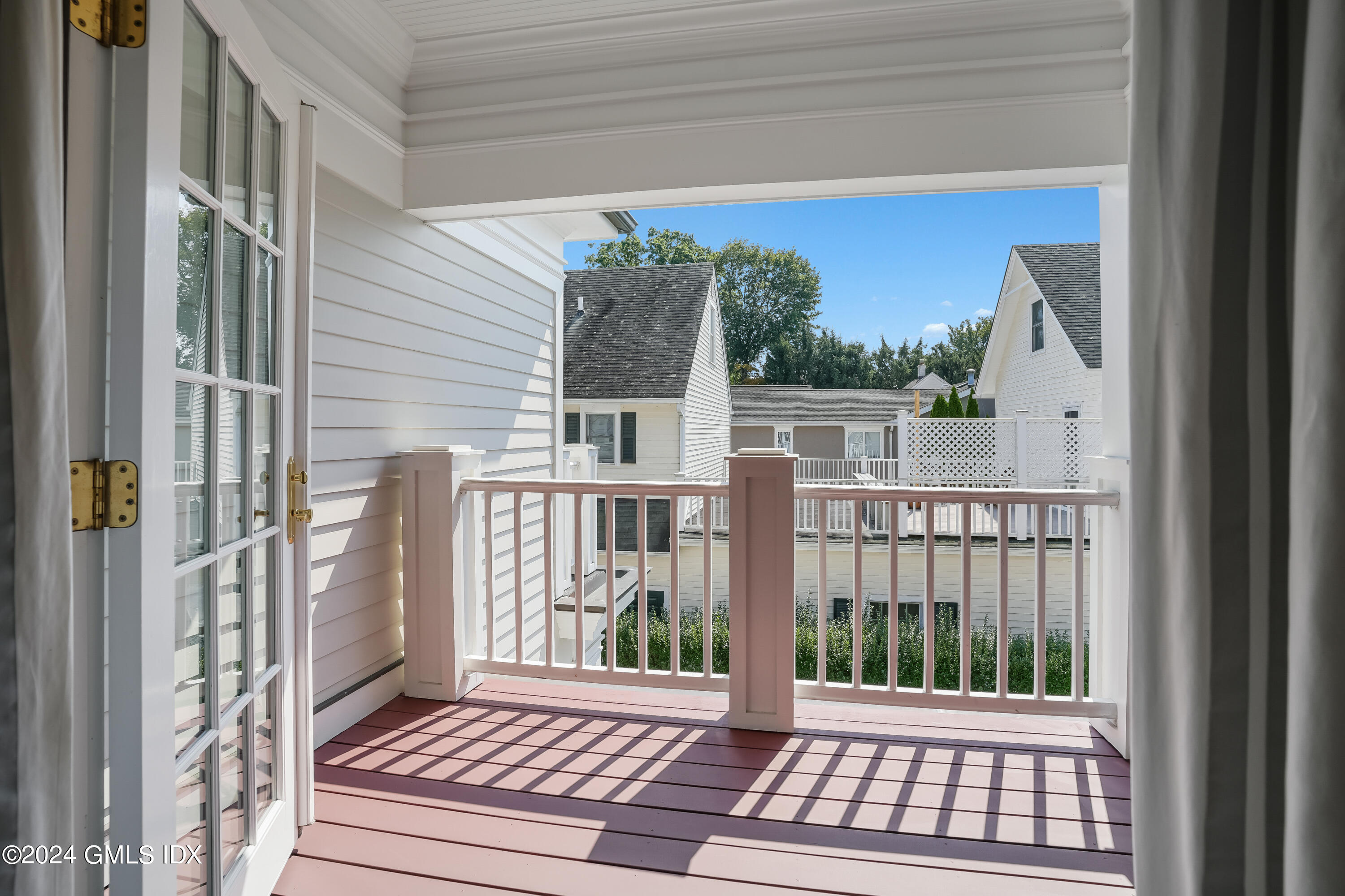 45 Orchard Place, East