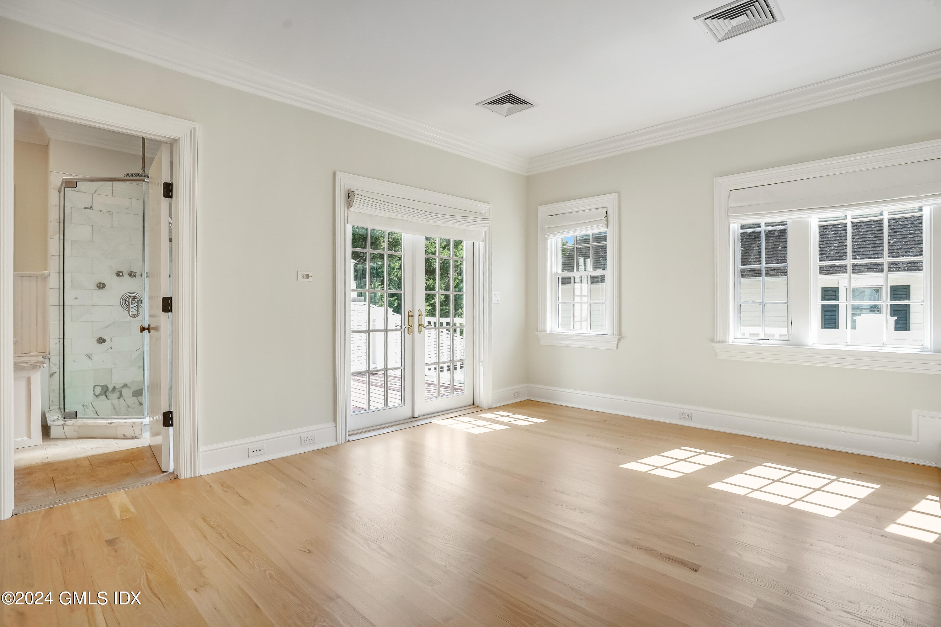 45 Orchard Place, East