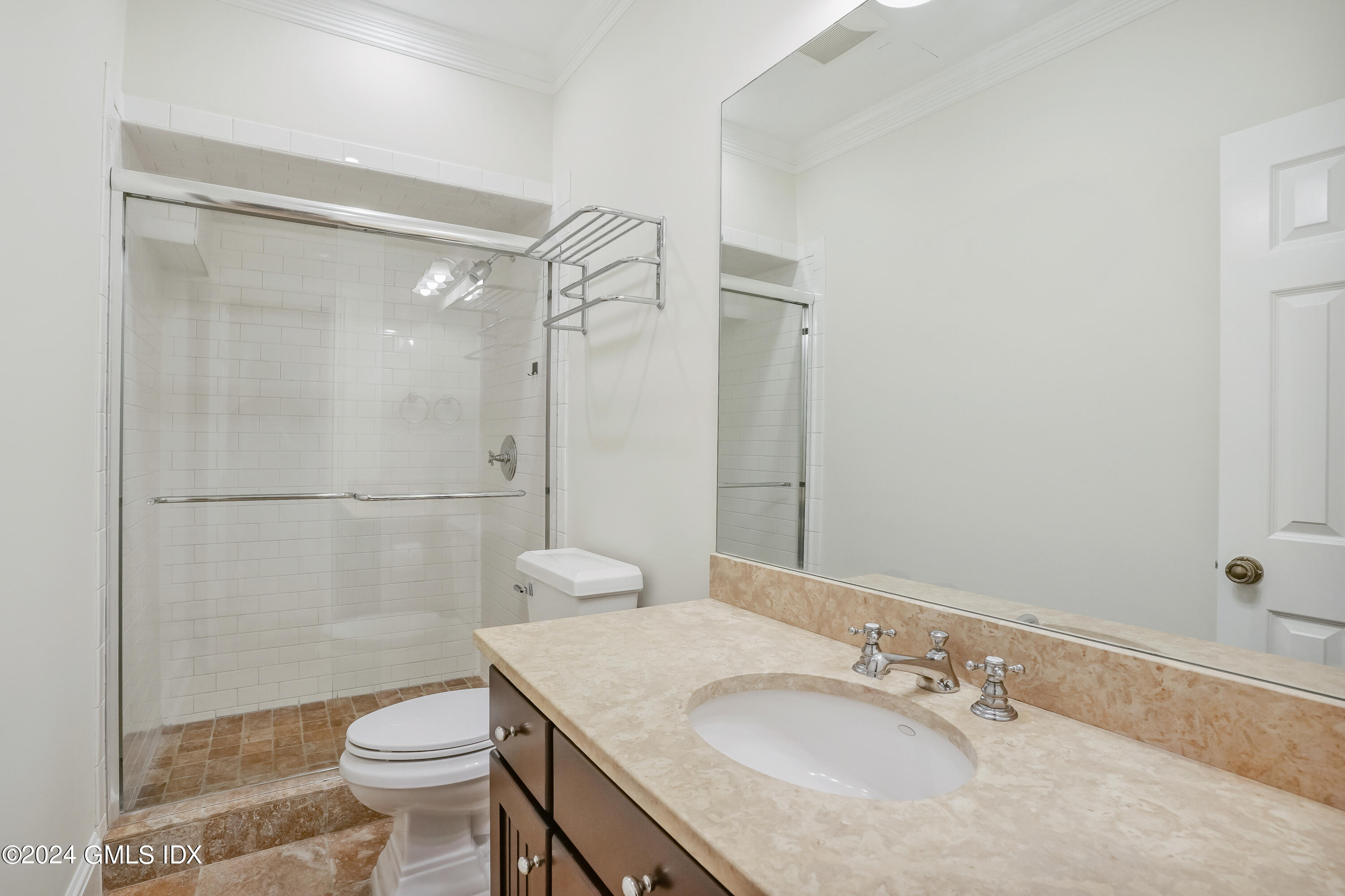 45 Orchard Place, East