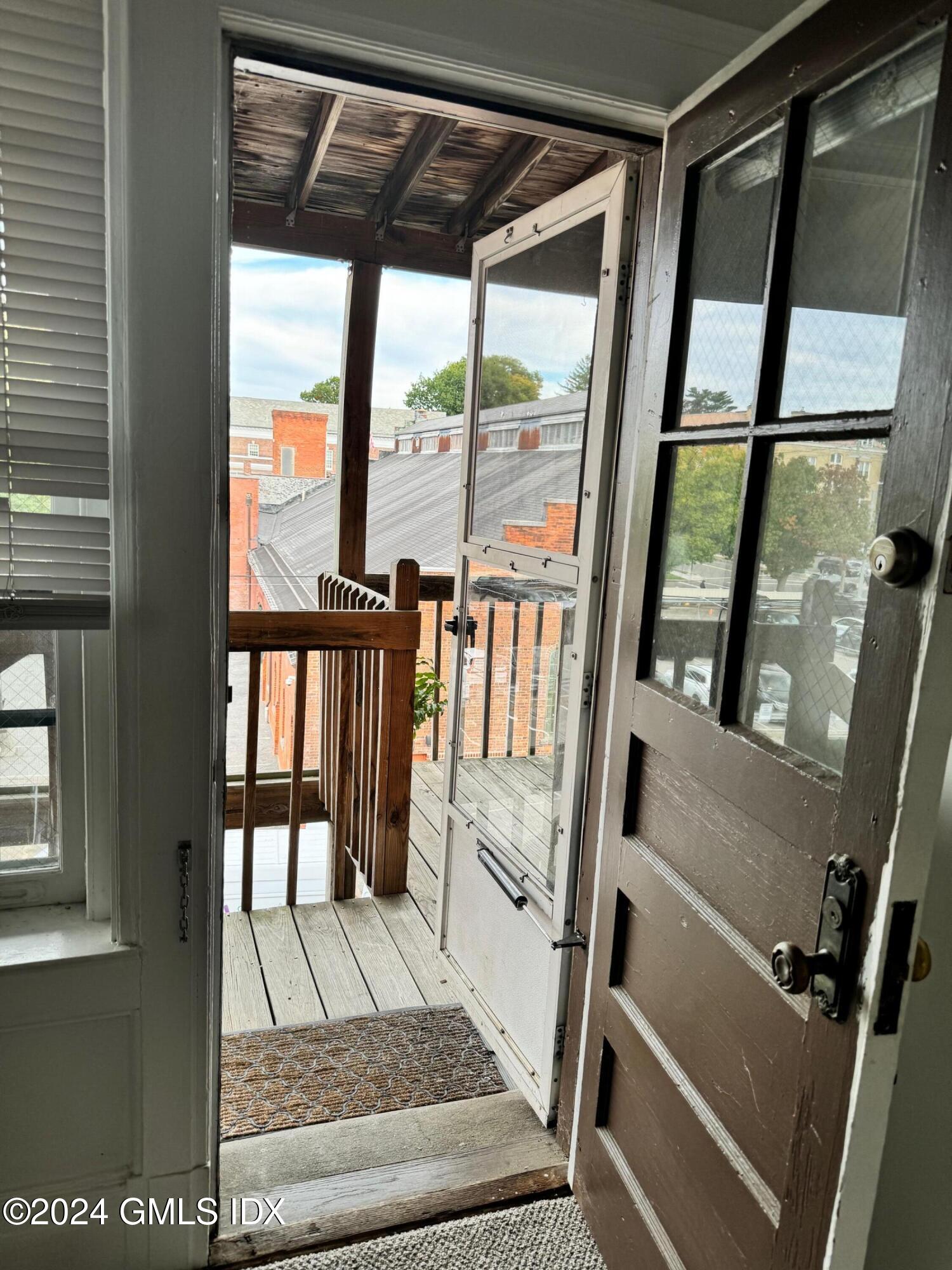 335 Greenwich Avenue Unit: Front