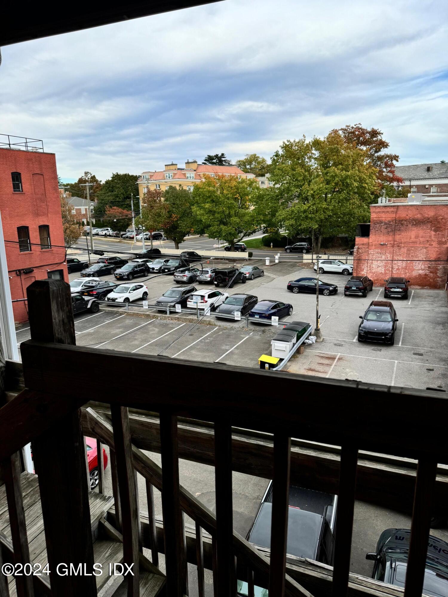 335 Greenwich Avenue Unit: Front