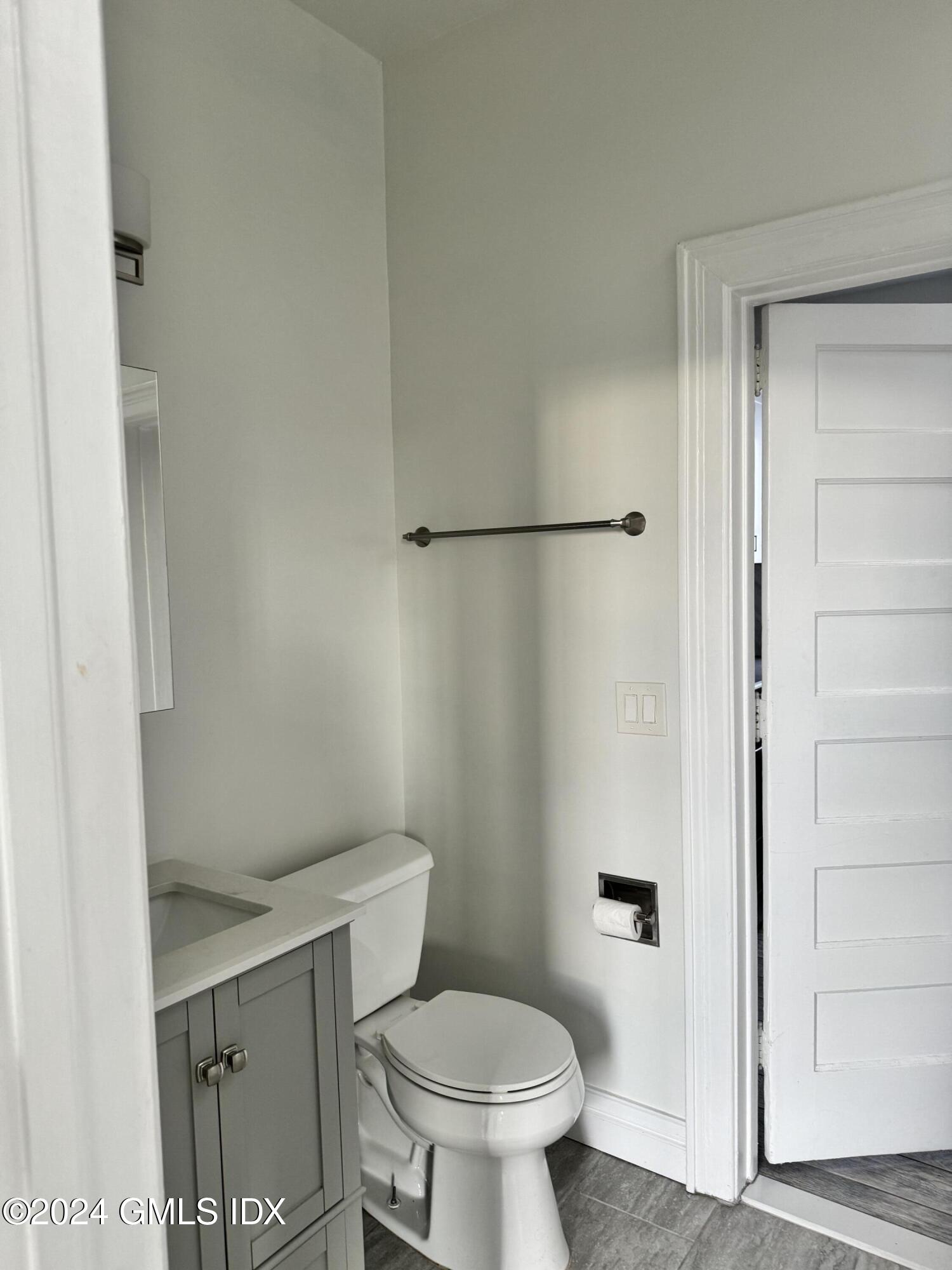 335 Greenwich Avenue Unit: Front