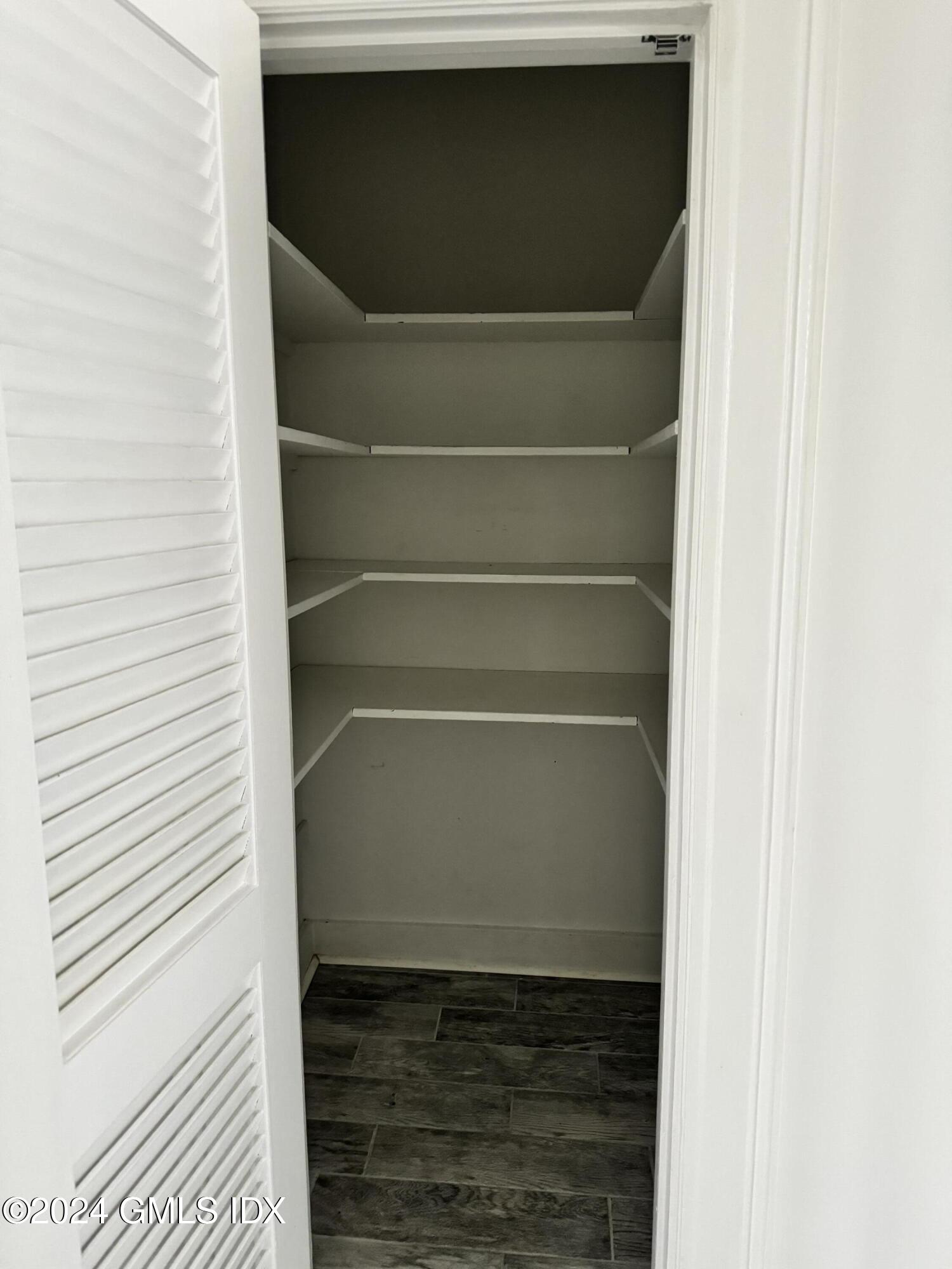 335 Greenwich Avenue Unit: Front