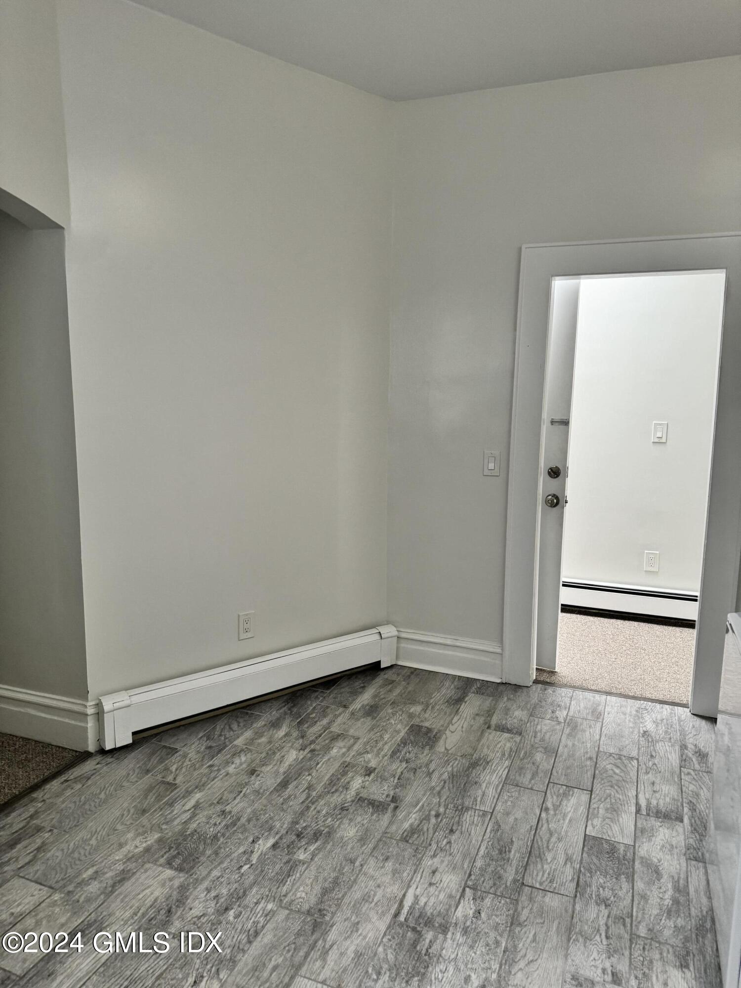 335 Greenwich Avenue Unit: Front