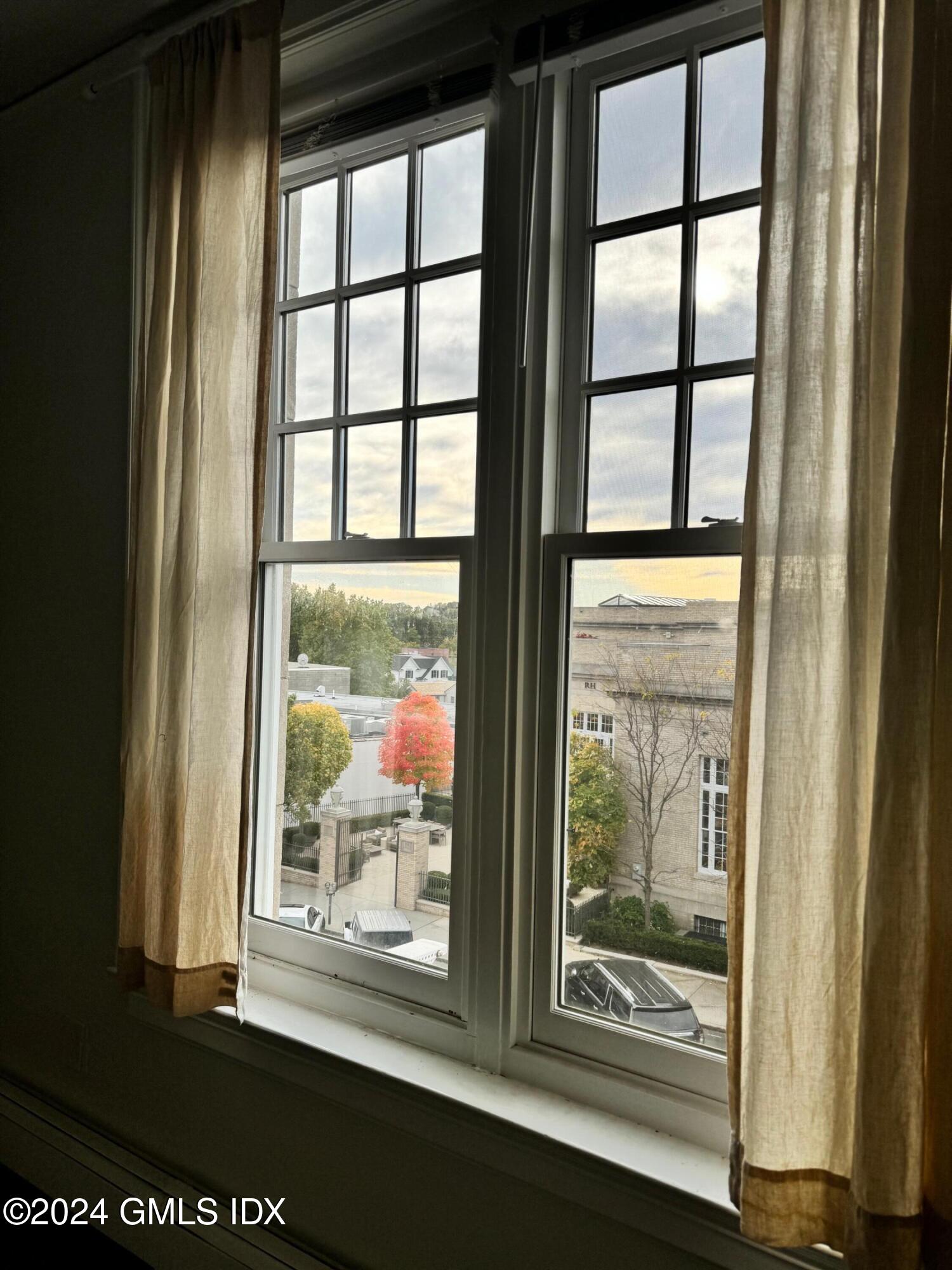 335 Greenwich Avenue Unit: Front